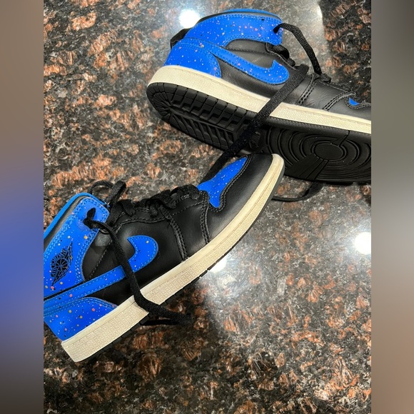 Shoes Kid Jordans Royal Splatter Great Condition Poshmark